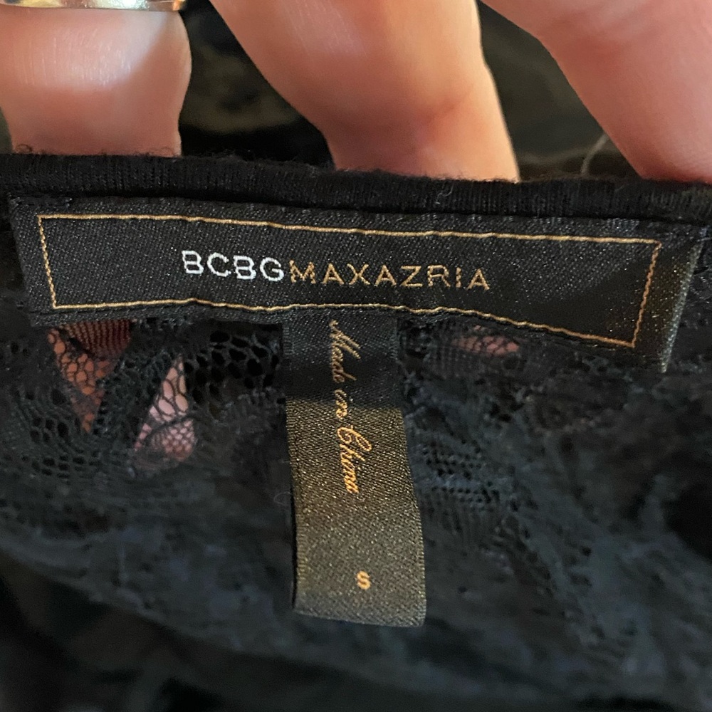 BCBGMaxAzria Small Black Lace Detail Top - Picture 7 of 8
